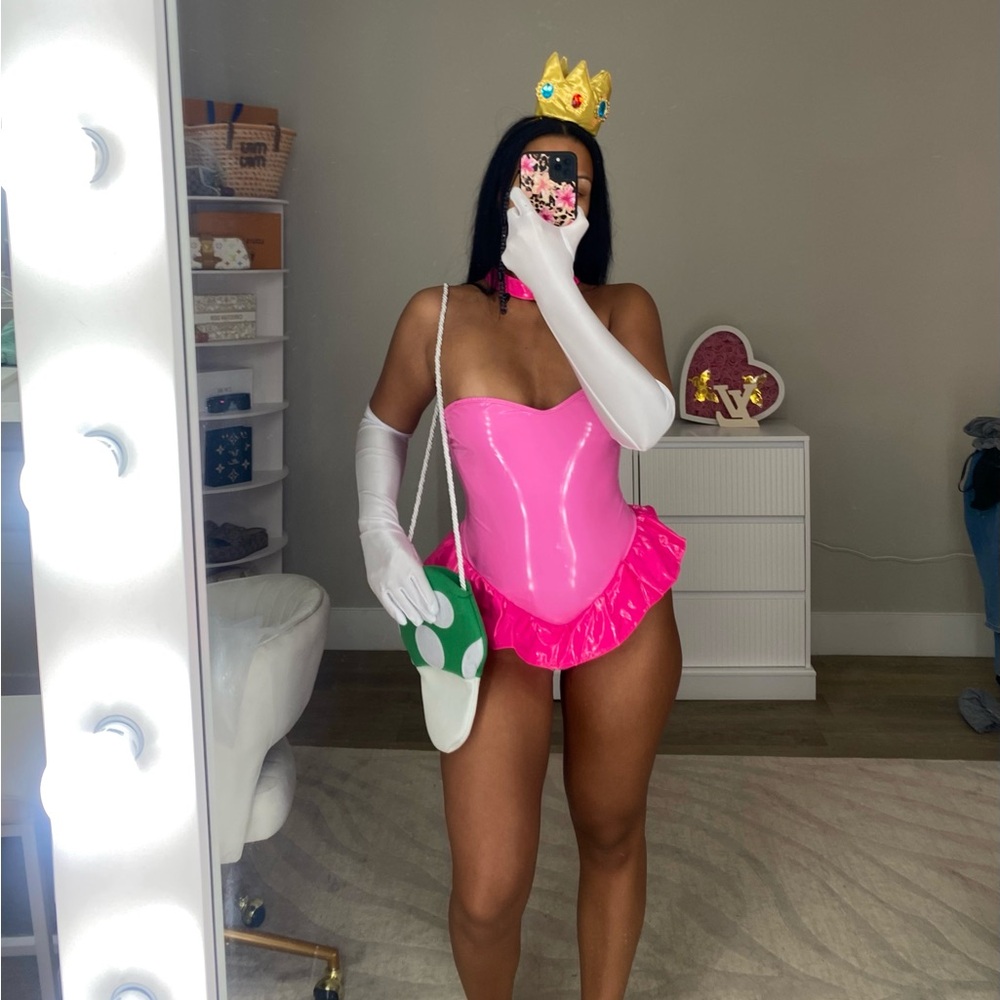 Fashion Nova princess peach Halloween costume